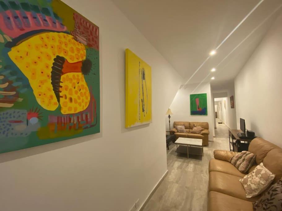 Beach House. Live, Experience Sea St. Paul's Bay Exterior photo